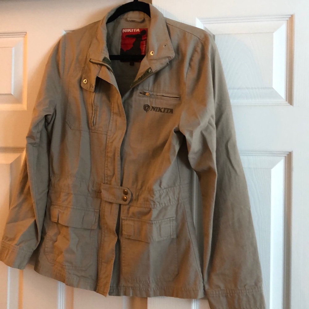 Nikita jacket zippered M Medium